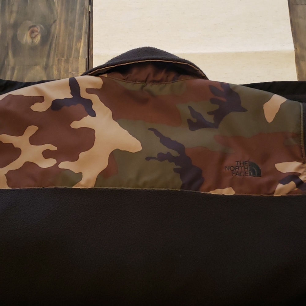 North Face jacket - Picture 4 of 6
